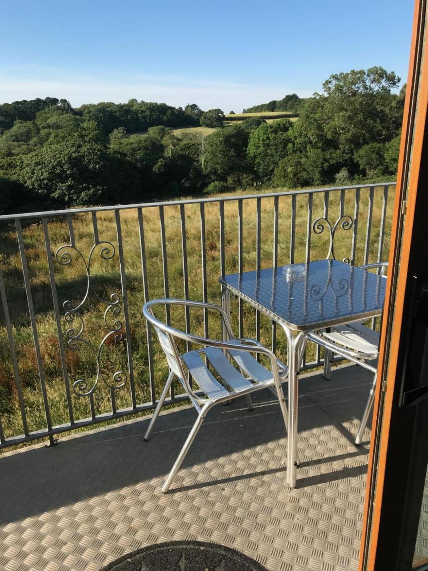 Room In Guest Room - Orchard Manor, Fore Street, Nr Truro Extérieur photo